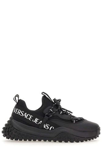 Logo-embossed Round Toe Sneakers - Versace Jeans Couture - Modalova