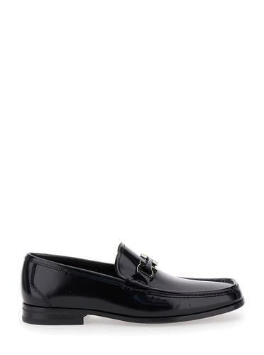 Grandioso Loafers With Gancini Detail In Patent Leather Man - Ferragamo - Modalova