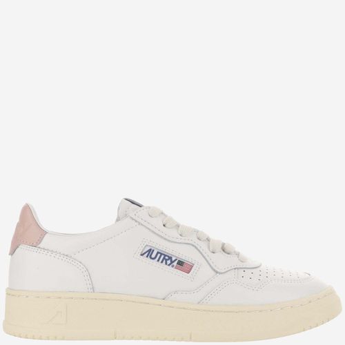 Autry Medalist Low Sneakers - Autry - Modalova