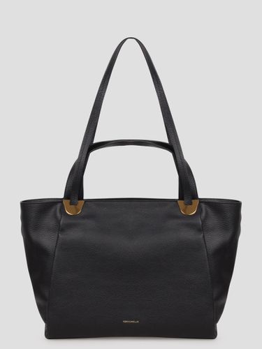 Medium Oliver Shoulder Bag - Coccinelle - Modalova