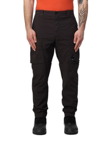 C. P. Company Lens Detailed Tapered Trousers - C.P. Company - Modalova