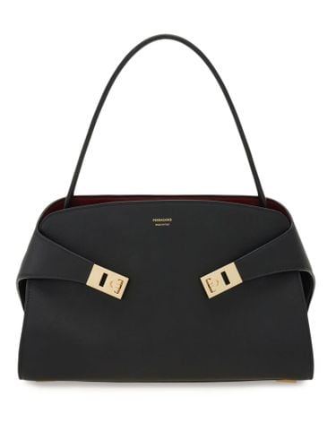 Hug Soft Two-tone Shoulder Bag (m) - Ferragamo - Modalova