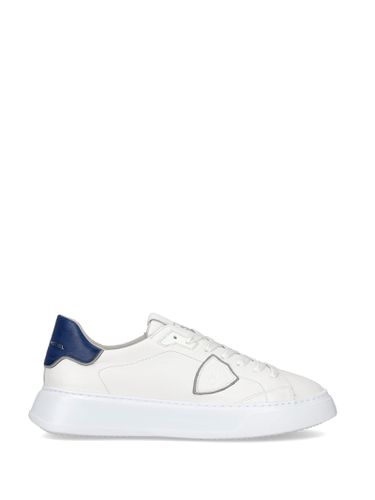 Mens Sneaker Temple Low White Blue - Philippe Model - Modalova