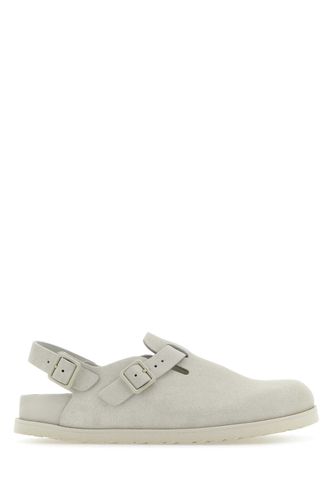 Chalk Suede Tokyo Slippers - Birkenstock - Modalova