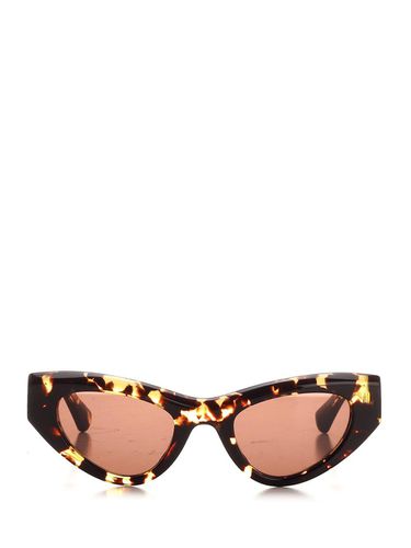 Cateye Frame Sunglasses - Bottega Veneta - Modalova