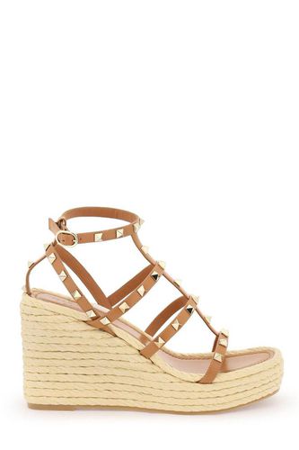 Garavani Rockstud Open Toe Wedge Espadrilles - Valentino Garavani - Modalova