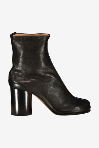 Tabi Boots In Vintage Finish Leather - Maison Margiela - Modalova