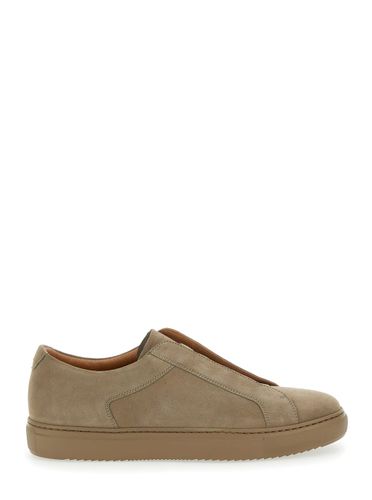 Roger Slip-on Sneakers In Suede Man - Doucal's - Modalova