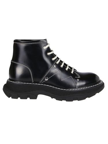 Tread Lace-up Boots - Alexander McQueen - Modalova