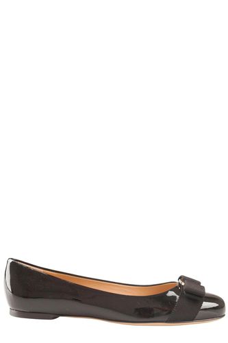 Ferragamo Varina Ballet Flats - Ferragamo - Modalova