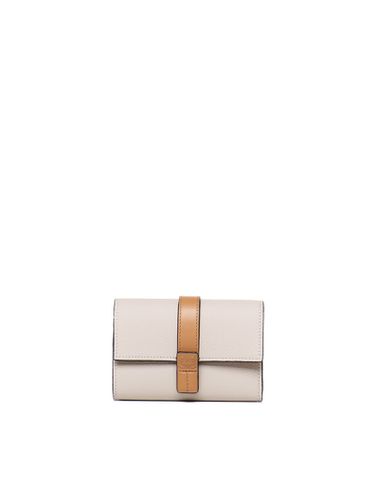 Small Vertical Wallet In Soft Calfskin - Loewe - Modalova