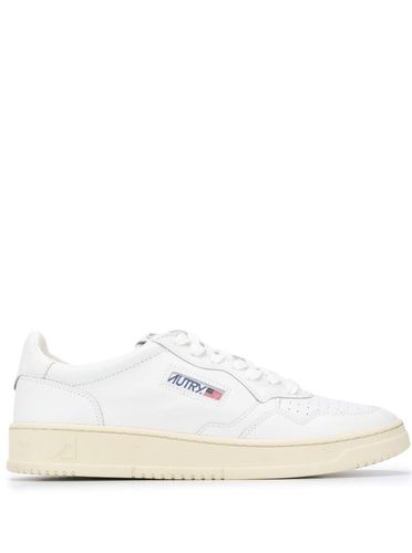 Medalist Low Top Sneakers With Logo Detail In Leather Man - Autry - Modalova