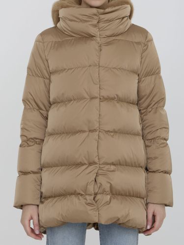 Down Jacket In Nylon And Eco-fur - Herno - Modalova