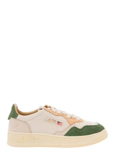 Multicolor Low Top Sneakers With Logo Patch And Staple Signature In Mixed Materials Woman - Autry - Modalova