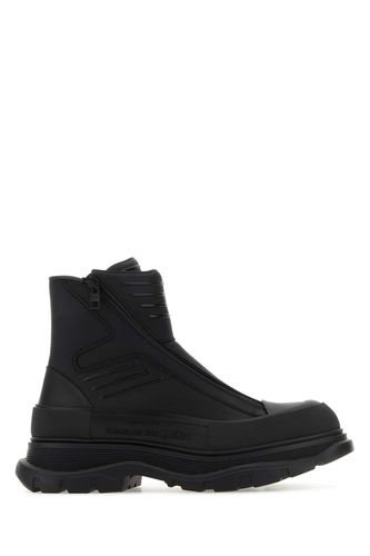 Leather Tread Slick Ankle Boots - Alexander McQueen - Modalova