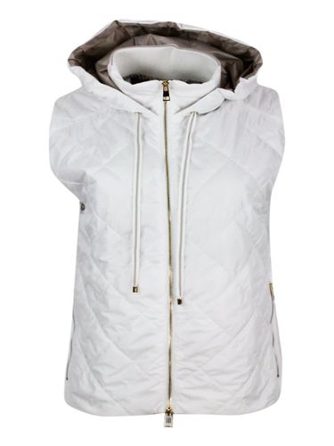 Lightweight Quilted Sleeveless Vest In Nylon With Detachable Hood And Zip Closure - Lorena Antoniazzi - Modalova