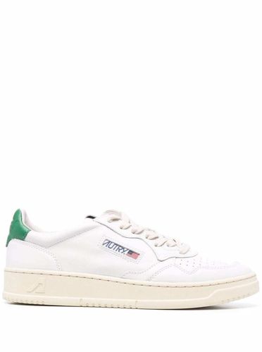 Medalist Low Sneakers With Contrasting Heel Tab In Leather Man - Autry - Modalova