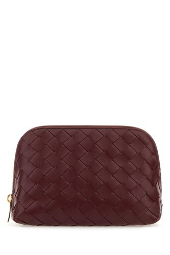 Burgundy Leather Half Moon Beauty Case - Bottega Veneta - Modalova