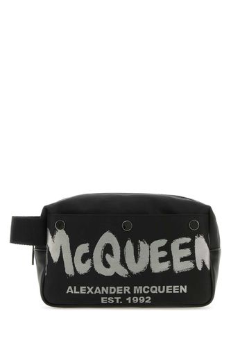 Black Fabric Mcqueen Graffiti Beauty Case - Alexander McQueen - Modalova