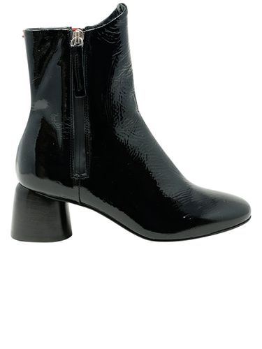 Patent Leather Plum Ankle Boots - Halmanera - Modalova