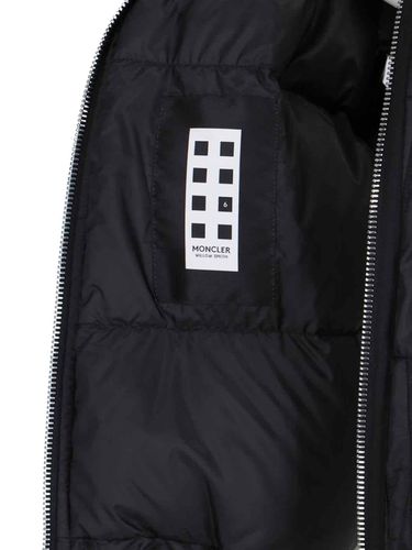 X Willow Smith Short Down Jacket haissa 2 In 1 - Moncler - Modalova