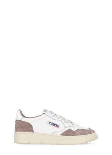 Autry Medalist Low Sneakers - Autry - Modalova