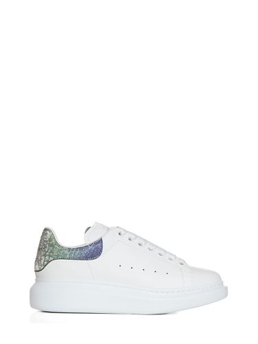 White Oversize Sneakers With Multicoloured Textured Spoiler - Alexander McQueen - Modalova