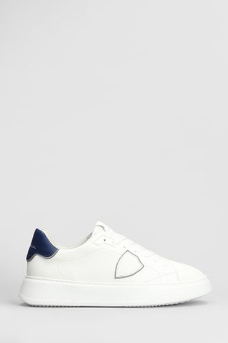 Temple Low Sneakers In Leather - Philippe Model - Modalova