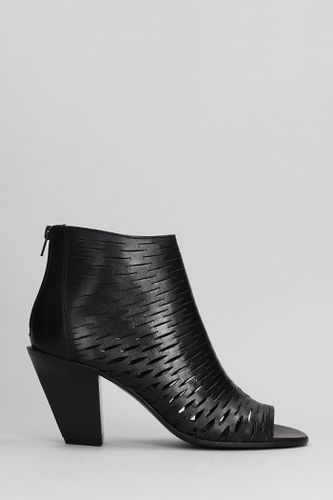 High Heels Ankle Boots In Leather - Elena Iachi - Modalova