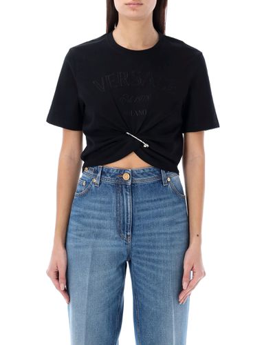 Versace Stamp Crop T-shirt - Versace - Modalova