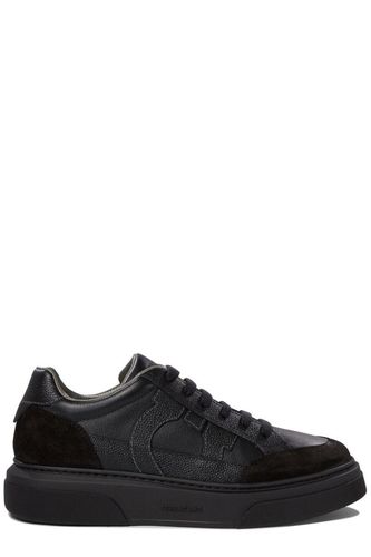 Gancini Ornament Low Sneakers - Ferragamo - Modalova