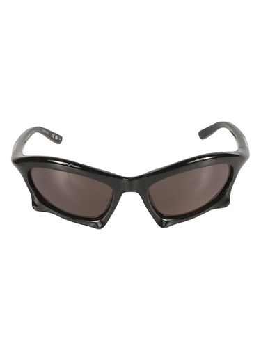 Cat Eye Logo Sunglasses - Balenciaga Eyewear - Modalova