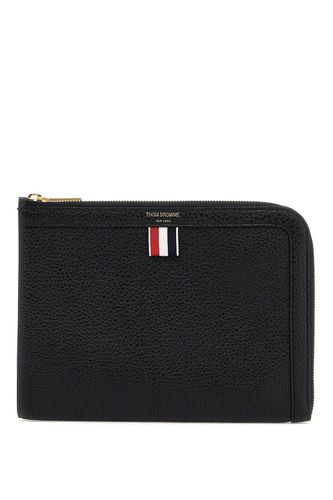 Thom Browne Logo Stamp Zipped Pouch - Thom Browne - Modalova