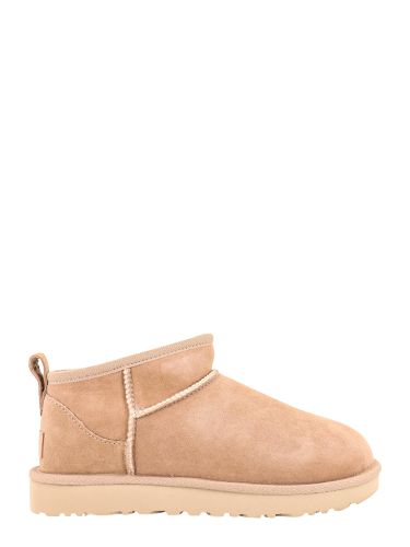 UGG Classic Ultra Mini Ankle Boots - UGG - Modalova