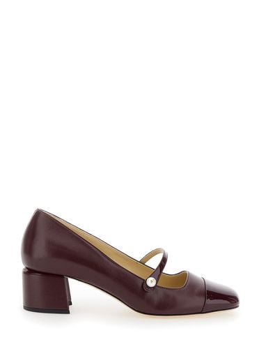 Elisa 45 Bordeuax Pumps With Pearl Detail In Patent Leather Woman - Jimmy Choo - Modalova