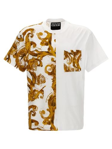 Contrast Print T-shirt - Versace Jeans Couture - Modalova