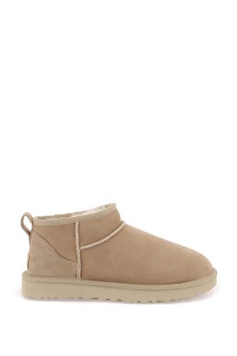 UGG Classic Ultra Mini Ankle Boots - UGG - Modalova