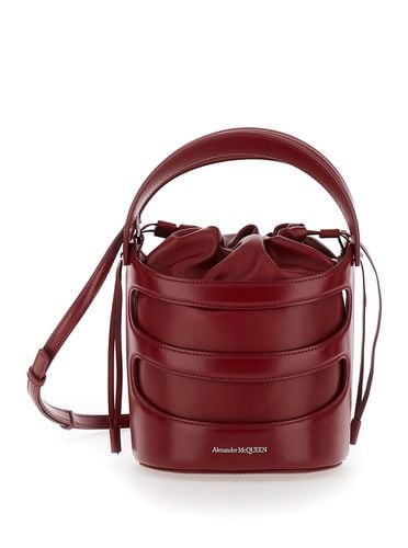 The Rise Bordeaux Bucket Bag With Harness Cage In Leather Woman - Alexander McQueen - Modalova