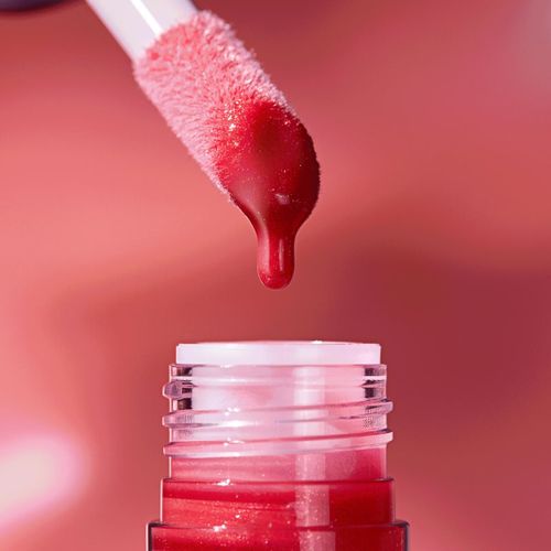 ETERNAL RED aceite para labios con efecto voluminizador tono C02 Ruby Radiance 3.6 ml - Catrice - Modalova