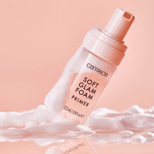 Soft Glam Foam Primer prebase de maquillaje 010 Beyond The Cloud 32.5 ml - Catrice - Modalova