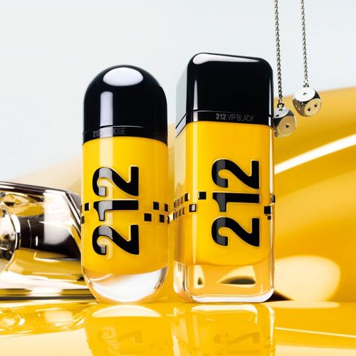 VIP Rosé 212 Cab Eau de Parfum para mujer 80 ml - Carolina Herrera - Modalova