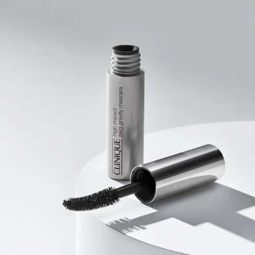 High Impact™ Zero Gravity Mascara máscara de pestañas para dar volumen tono Black 8 ml - Clinique - Modalova
