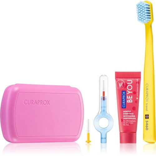 Travel Set set di cosmetici da viaggio Pink(per denti, lingua e gengive) - Curaprox - Modalova