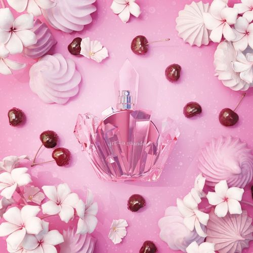 R.E.M. Cherry Eclipse Eau de Parfum para mujer 100 ml - Ariana Grande - Modalova