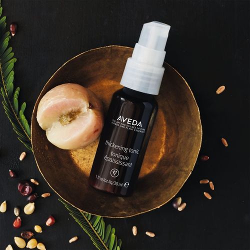 Thickening Tonic tónico capilar para aumentar la densidad del cabello 100 ml - Aveda - Modalova