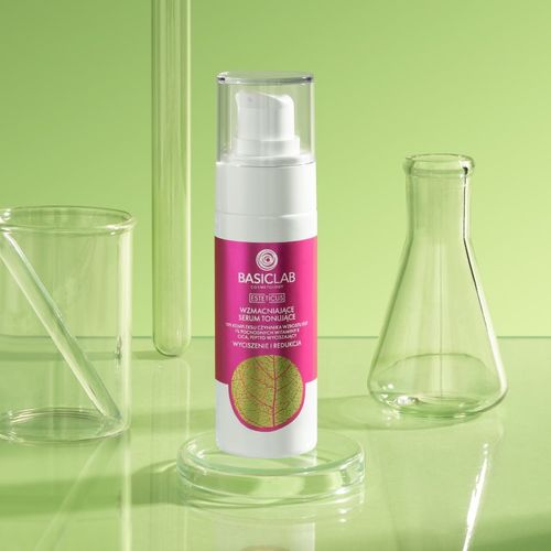 Cosmetology Esteticus sérum con color contra las rojeces 15% Growth Factor Complex EGF 30 ml - BasicLab - Modalova