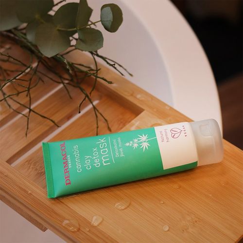 Cannabis mascarilla desintoxicante con arcilla 100 ml - Dermacol - Modalova