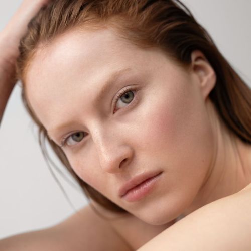 Make-Up Foundation base de maquillaje ligera tono 002 pine 30 ml - Dr. Hauschka - Modalova