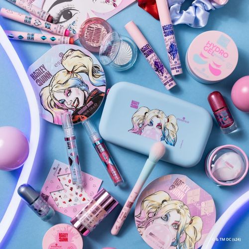 Harley Quinn esmalte de uñas tono 8 ml - essence - Modalova