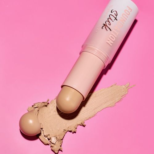 FOUNDATION Stick maquillaje de larga duración en forma de barra tono 111 10 g - essence - Modalova